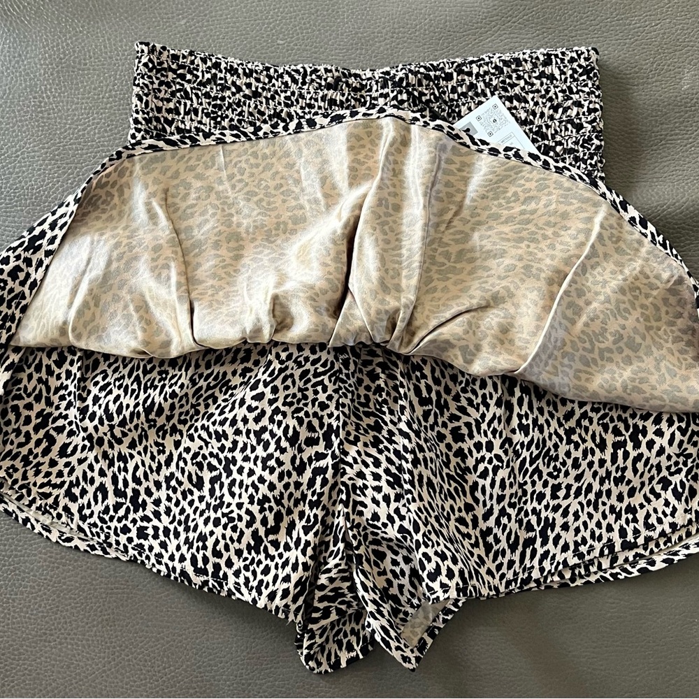 Zara Animal Print Ruffle Shorts - Picture 6 of 6
